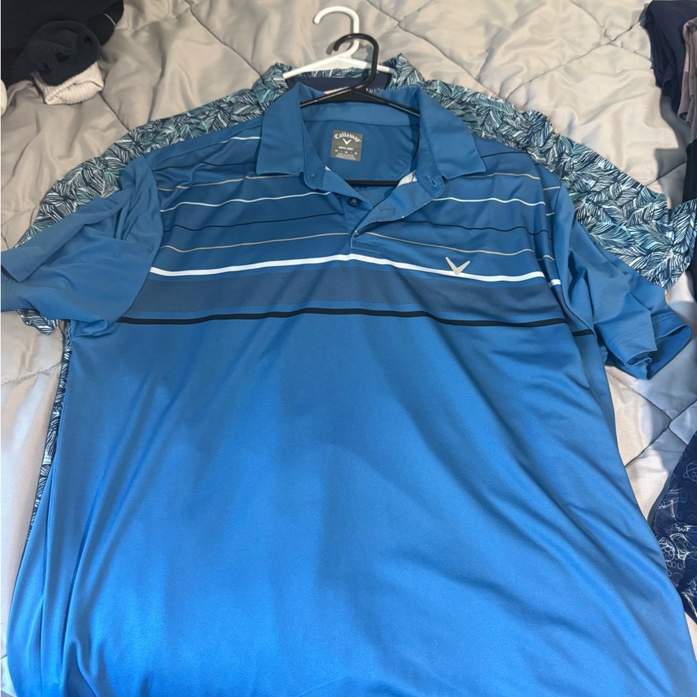 5 like new golf polo shirts - Picture 3 of 5